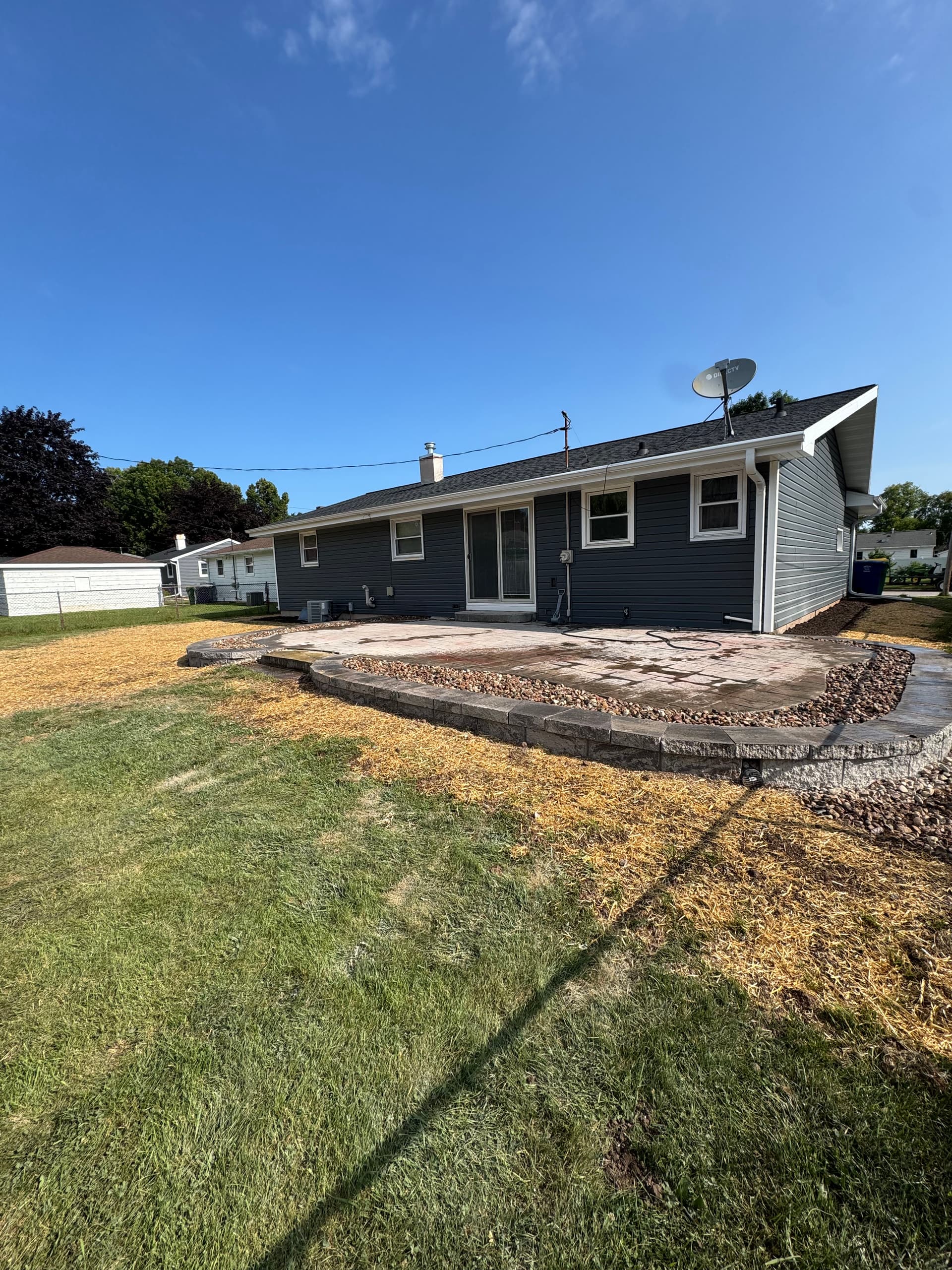 Gallery photos for Old Patio Wall Out, Clean Paver Patio In: Image #2