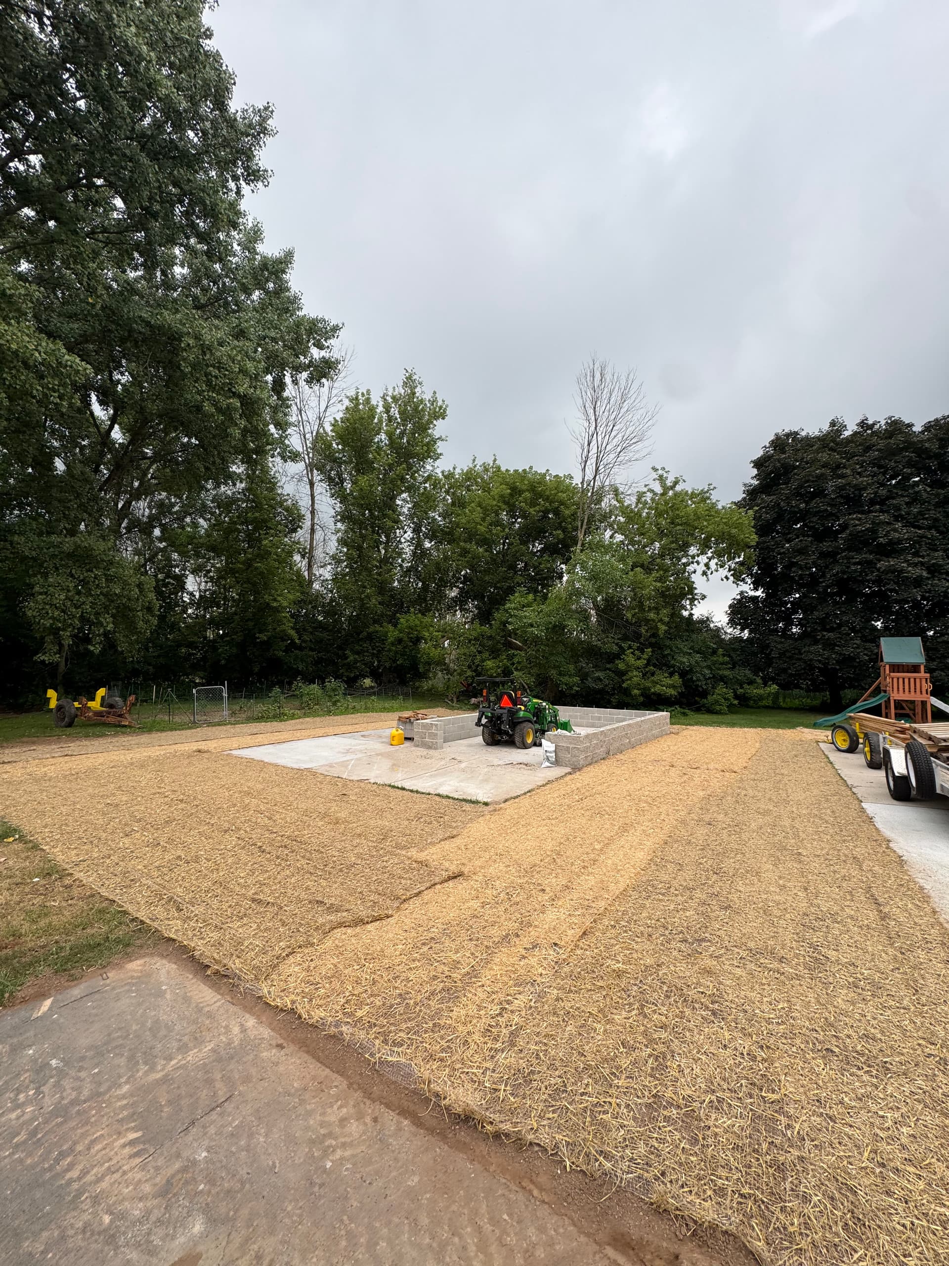 Gallery photos for Old Landscape Curbing Removed and Yard Given a Full Refresh: Image #4